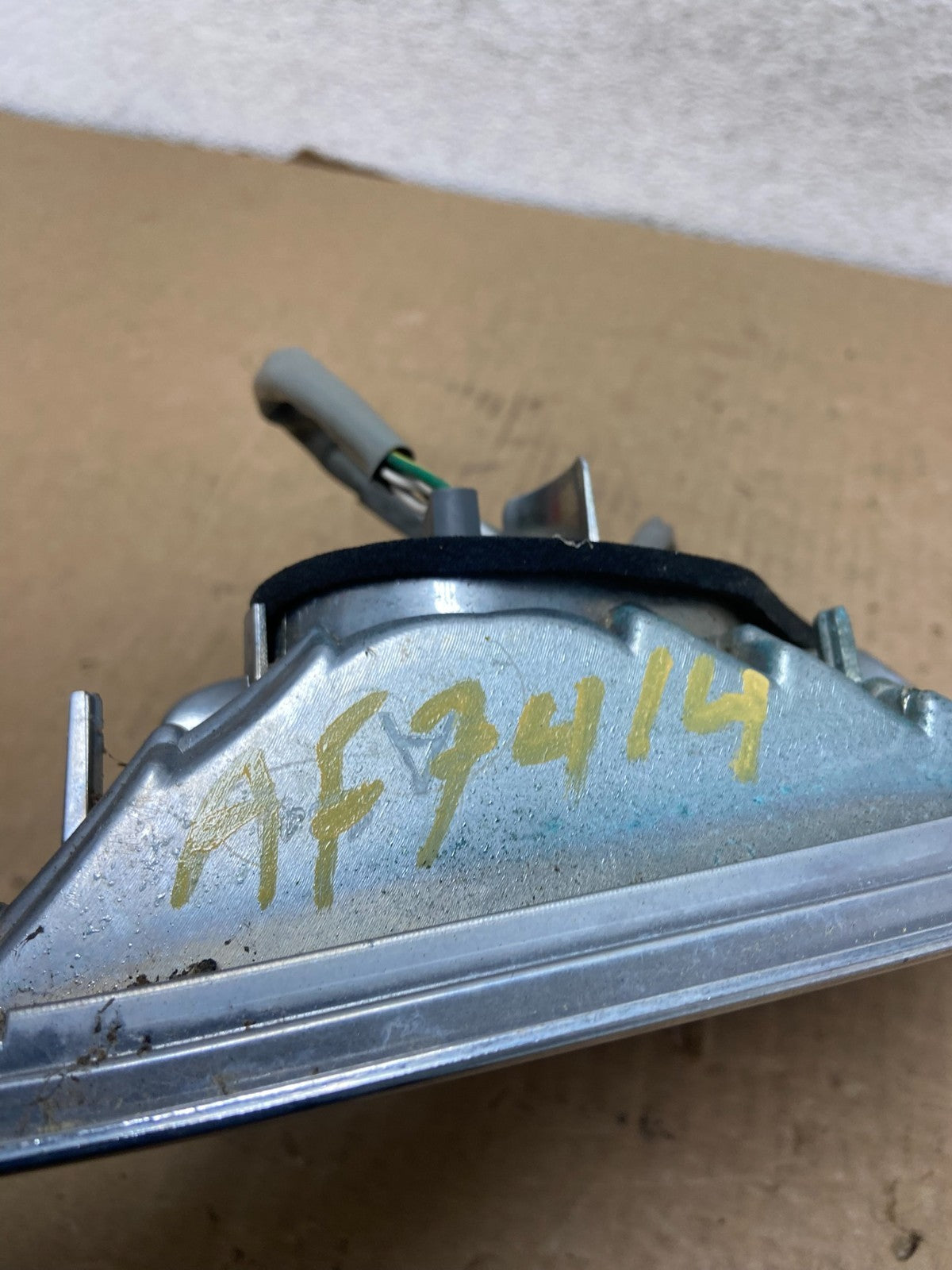 2005 2006 Lexus ES330 Left Driver LH Side Tail Light Inner AF7414 DW6