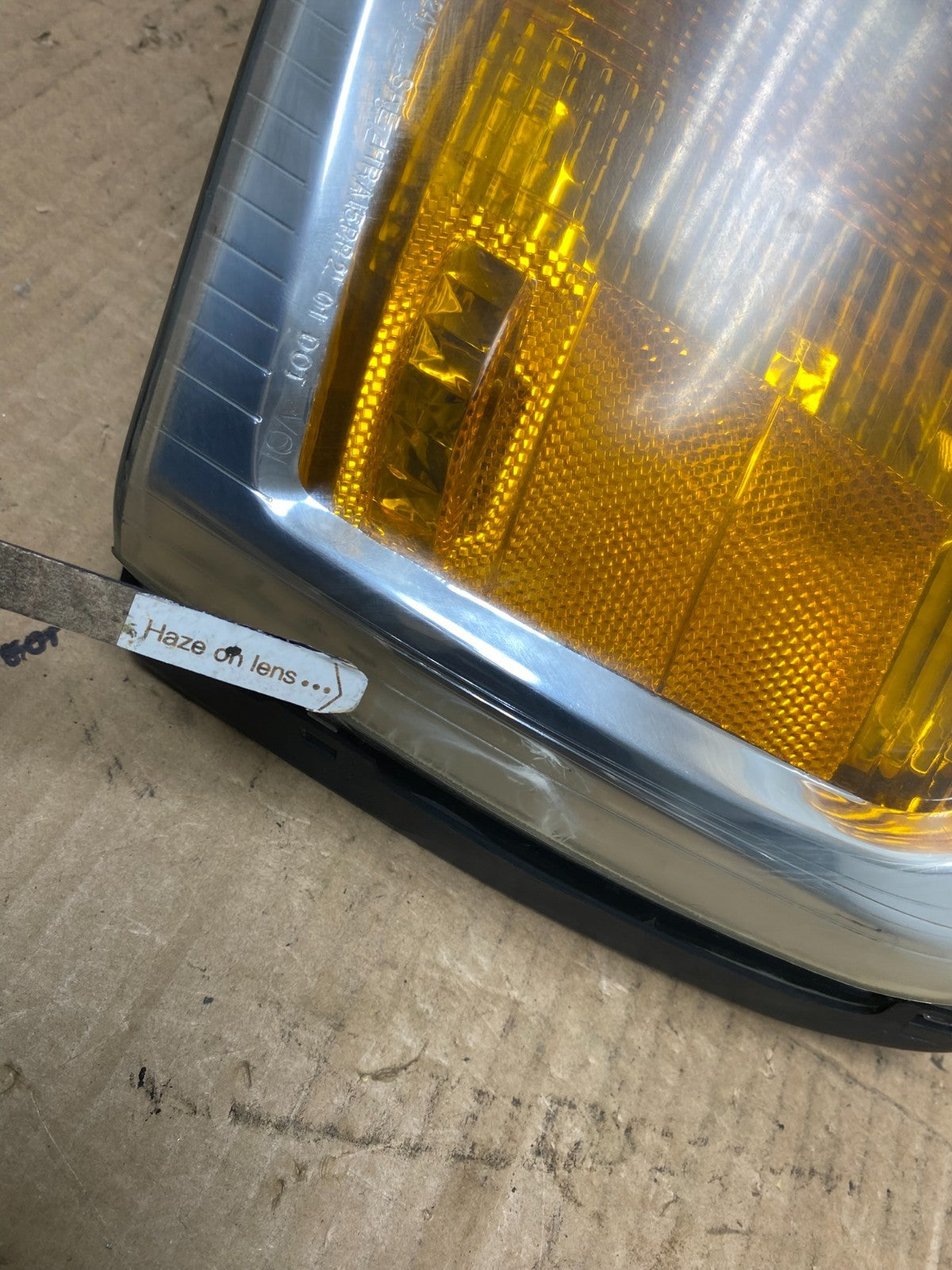 2002 to 2009 Gmc Envoy Left Driver Lh Side Headlight Halogen AI8207 DW5