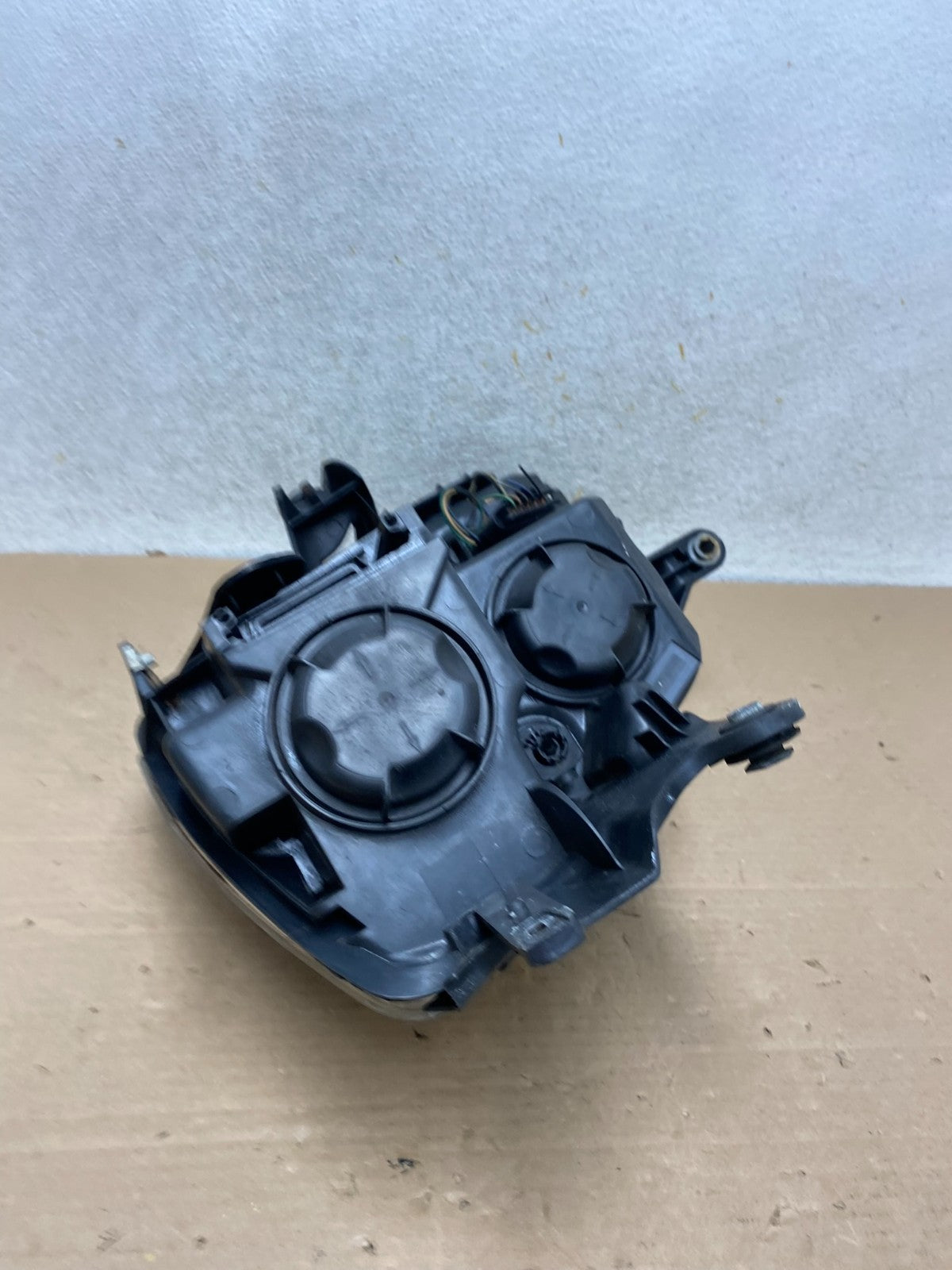 2007 to 2012 Gmc Acadia Halogen Headlight Right Passenger Side AH9527 DW6