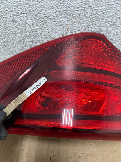2017 - 2018 Hyundai Santa Fe Right Passenger RH Side Tail Light AD7663 DW3