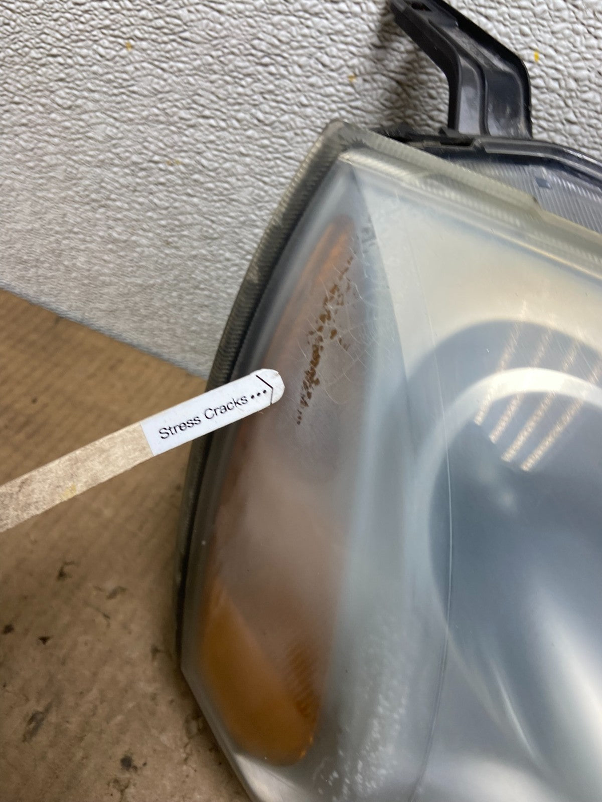 2004 to 2009 Mitsubishi Galant Right Passenger Headlight Halogen Oem AA8472 DW3