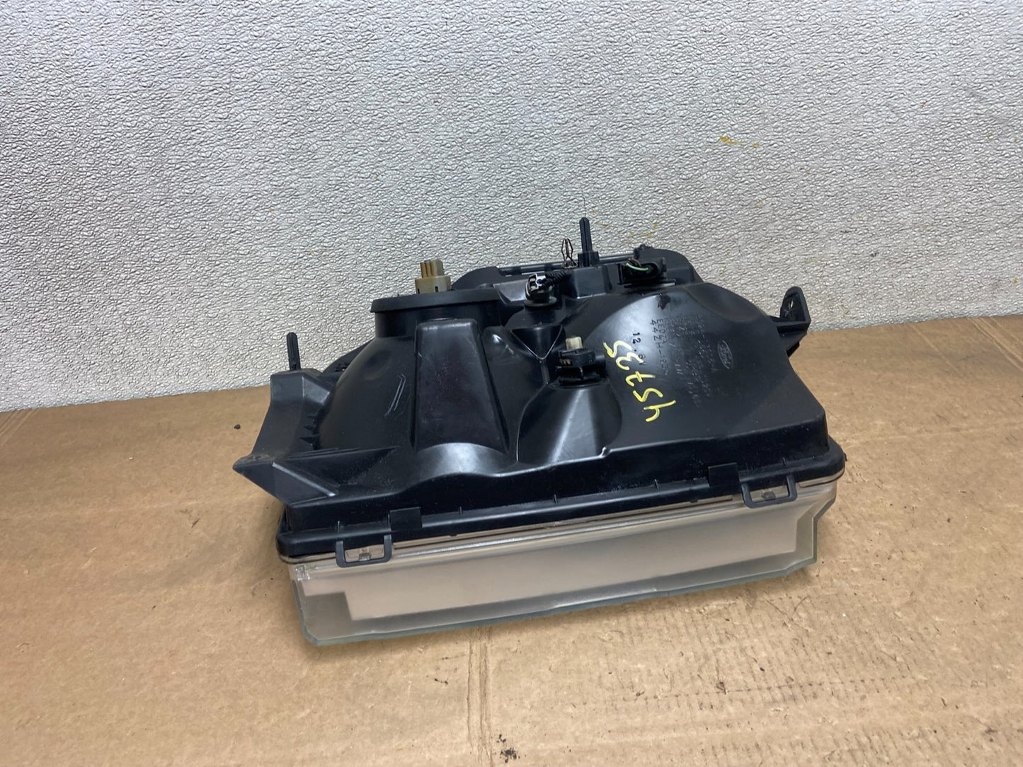 2008-2014 Ford Econoline E150 E250 E350 Left Driver LH Headlight OEM Y5735 DW6