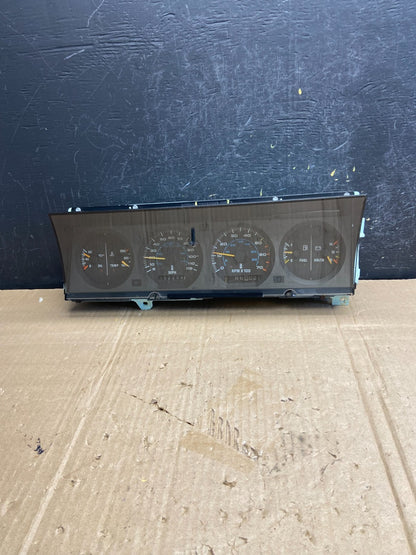 1984-1990 Oldsmobile Cutlass Ciera Dash Speedometer Instrument Cluster AE17810