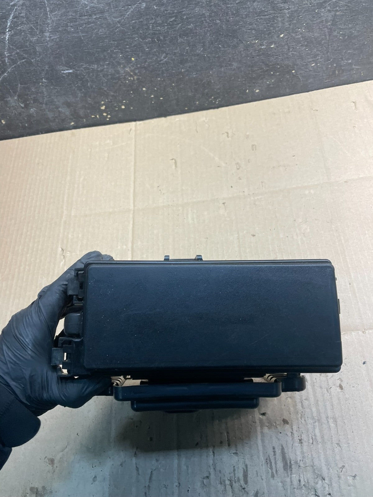 2009 Jeep Grand Cherokee Fuse Box Relay Panel BCM Body Control Module X8423 DG3