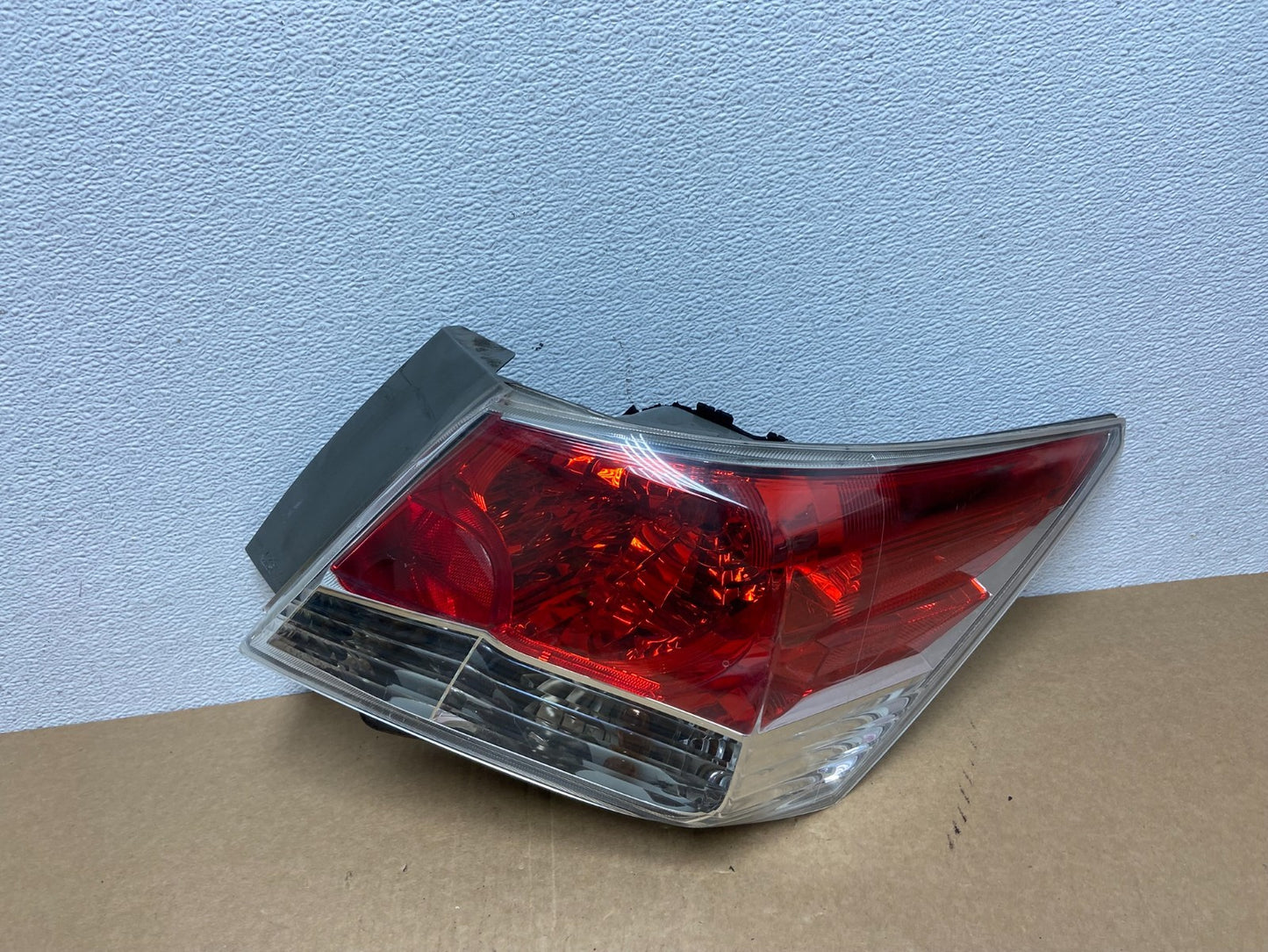 2008 to 2012 Honda Accord Sedan Tail light Right Passenger RH Side AC0005 DW0