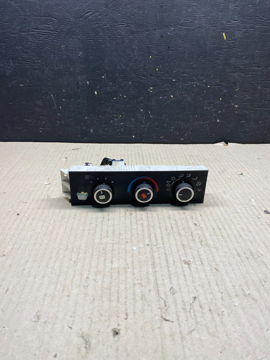 2008-2010 Chevrolet Express 1500 2500 3500 Climate Control Panel O3376 DG OEM0