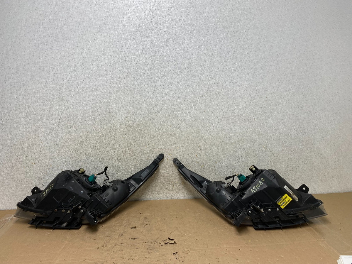 2011 to 2015 Chevrolet Cruze Halogen Left+Right Set Headlights AI1082 DW8