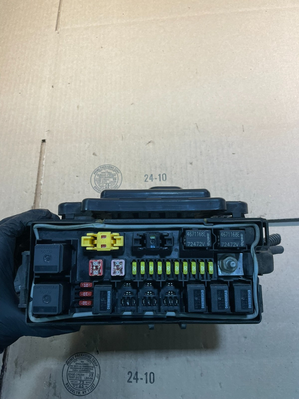 2007 Jeep Grand Cherokee Fuse Box BCM Body Control Module V6720 DG5