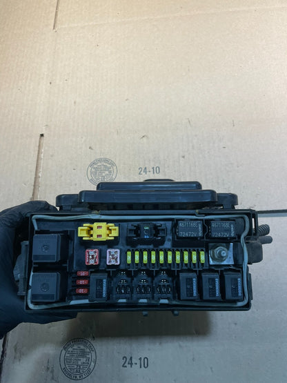 2007 Jeep Grand Cherokee Fuse Box BCM Body Control Module V6720 DG5