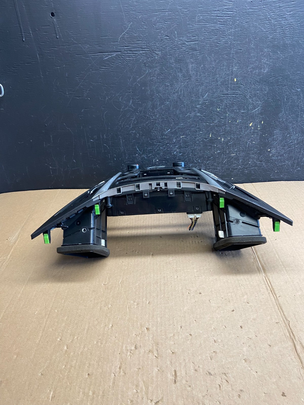 2011 - 2014 Hyundai Sonata Center Radio Climate Control Air Vent Bezel AE4414 DG3