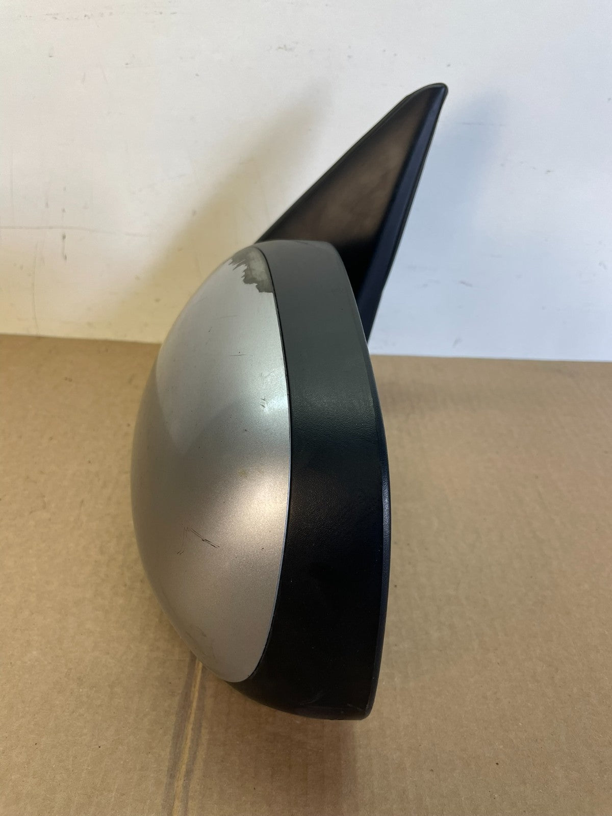 2001 to 2006 Toyota Sequoia Left Driver View Door Mirror AH6284 DW10