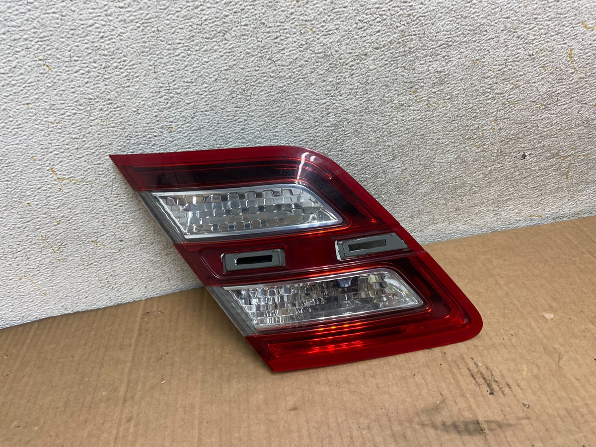 2013 to 2018 Ford Taurus Left Driver Lh Side Tail Light Inner AI8479 LK0