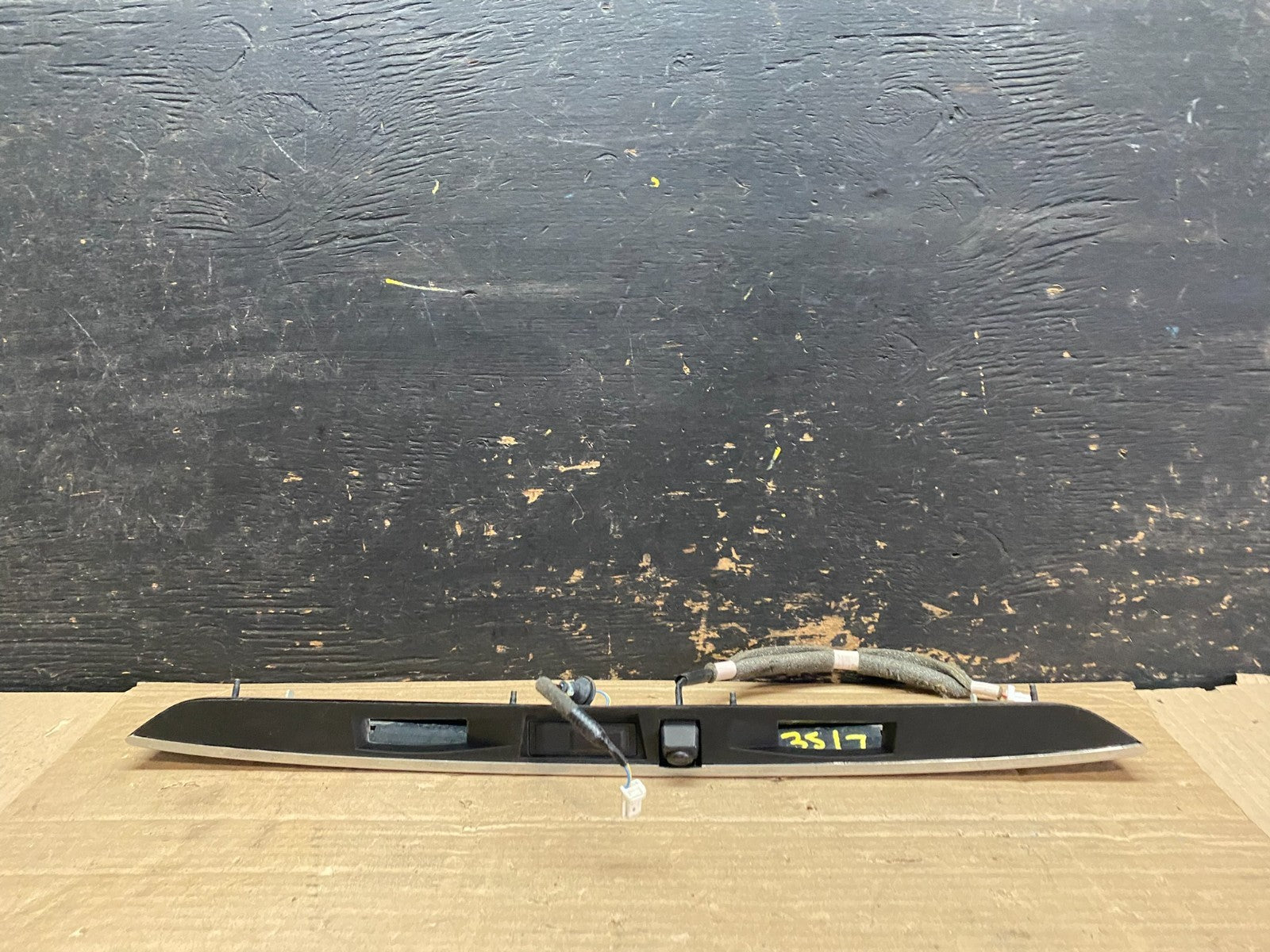 2013 to 2015 Nissan Pathfinder Rear Trunk Liftgate Handle Trim Camera v3399 DG3