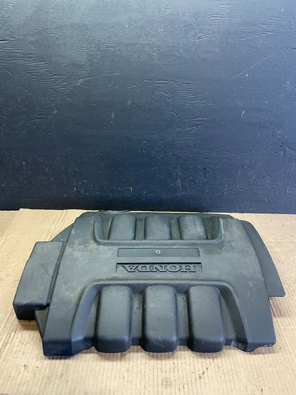 2005 to 2007 Honda Odyssey Black Engine Cover OEM 3.5L E3947 DG11