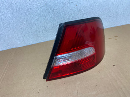 2000 to 2001 Nissan Altima Tail Light Right Passenger Rh Side AD2582 LK2