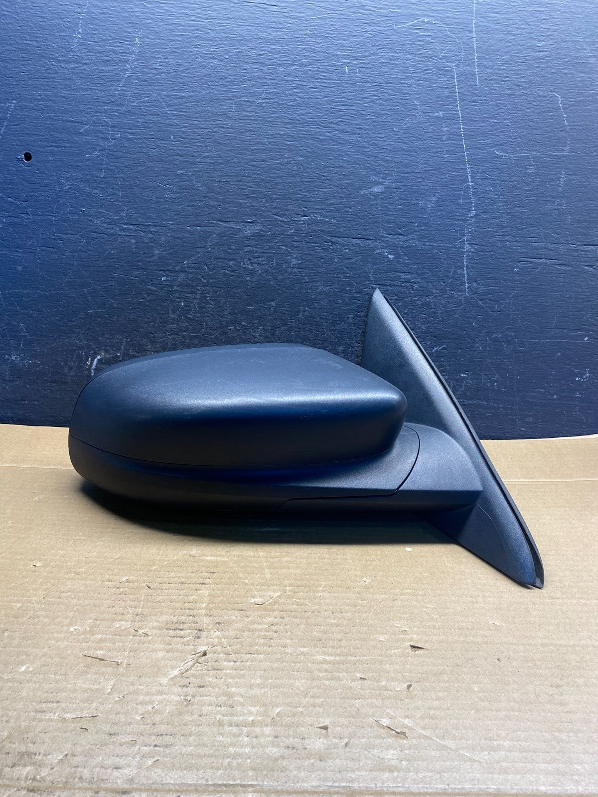 2010 to 2018 Ford Taurus Right Passenger View Door Mirror AD6642 DW0