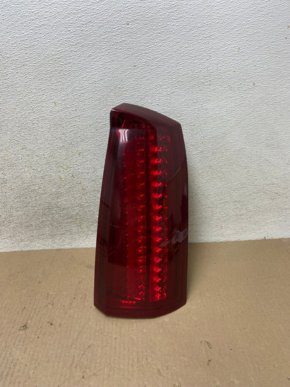 2005 2006 2007 Cadillac STS Right Passenger RH Side Tail Light AH6817 LK0