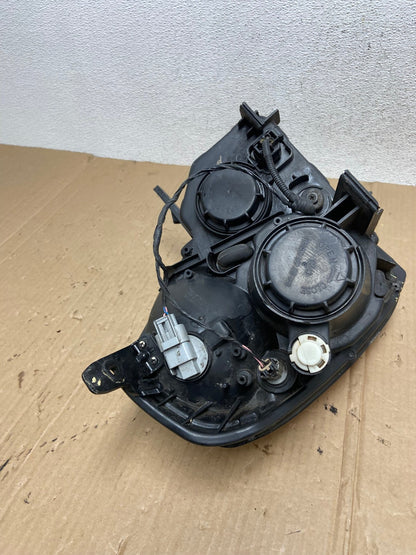 2008-2012 Kia Sedona Left Driver Lh Side Headlight Halogen AE9004 LK8