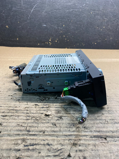 2006-2008 Honda Ridgeline AM FM Radio AUX CD Player Control Panel AA330 DG2