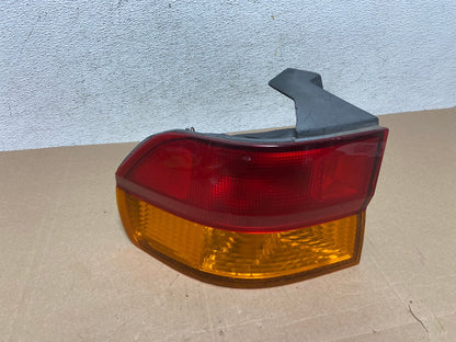 2002 2003 2004 Honda Odyssey Left Driver LH Side Tail Light AE4879 LK0