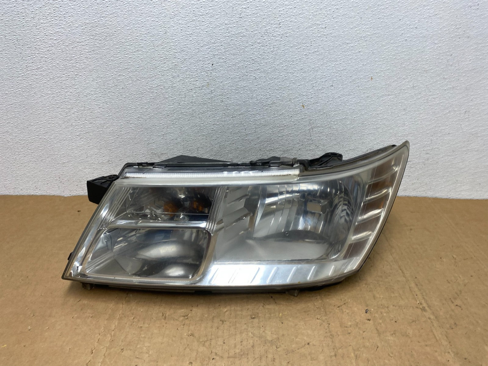 2009 to 2017 Dodge Journey Headlight Left Driver Lh Side Halogen AD1355 DW0