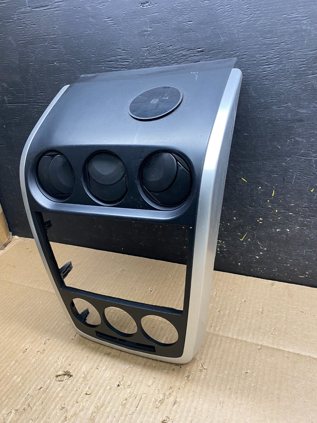 2007 - 2009 Mazda CX-7 Radio Dash Trim Climate Control  Bezel W/Vent  v1504 DG1
