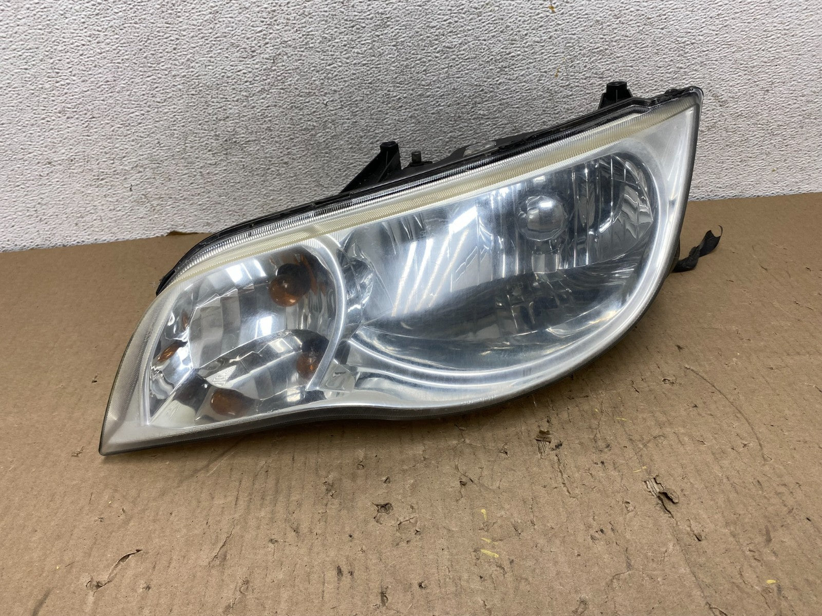 2003 to 2007 Saturn Ion Coupe Left Driver LH Side Halogen Headlight AG8061 DW0