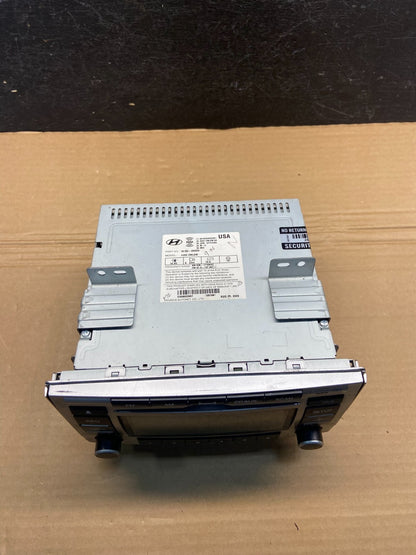 2007 to 2009 Hyundai Santa Fe AM/FM Radio CD Player AE4568 DG3
