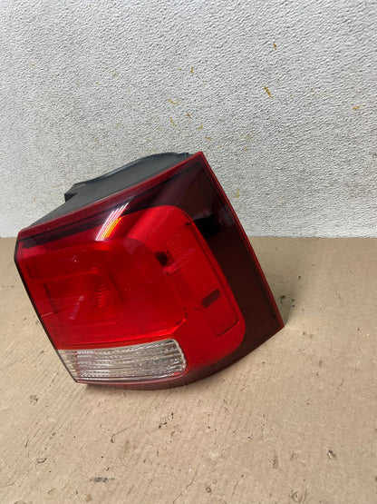 2014 2015 Kia Sorento Right Passenger Rh Tail Light AH6869 LK2