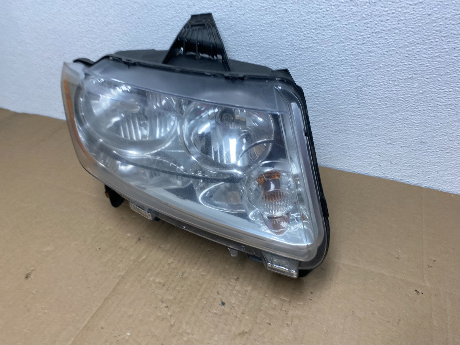 2011-2013 Jeep Grand Cherokee Right Passenger Halogen Headlight AB8122 DW1