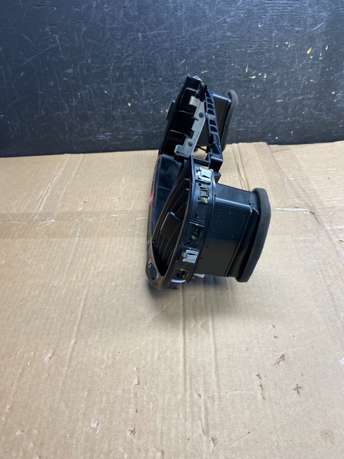 2015 - 2022 Dodge Promaster City Radio Hazzard Switches Air Vent Bezel AF2758 DG2