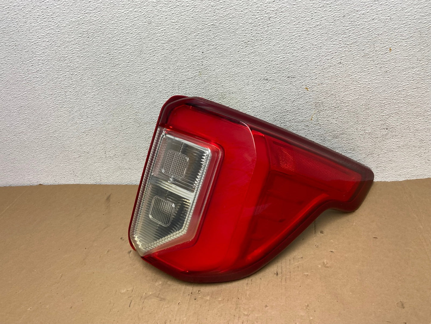 2020 2021 2022 2023 Ford Explorer Right Passenger Side Tail light AD7912 LK0