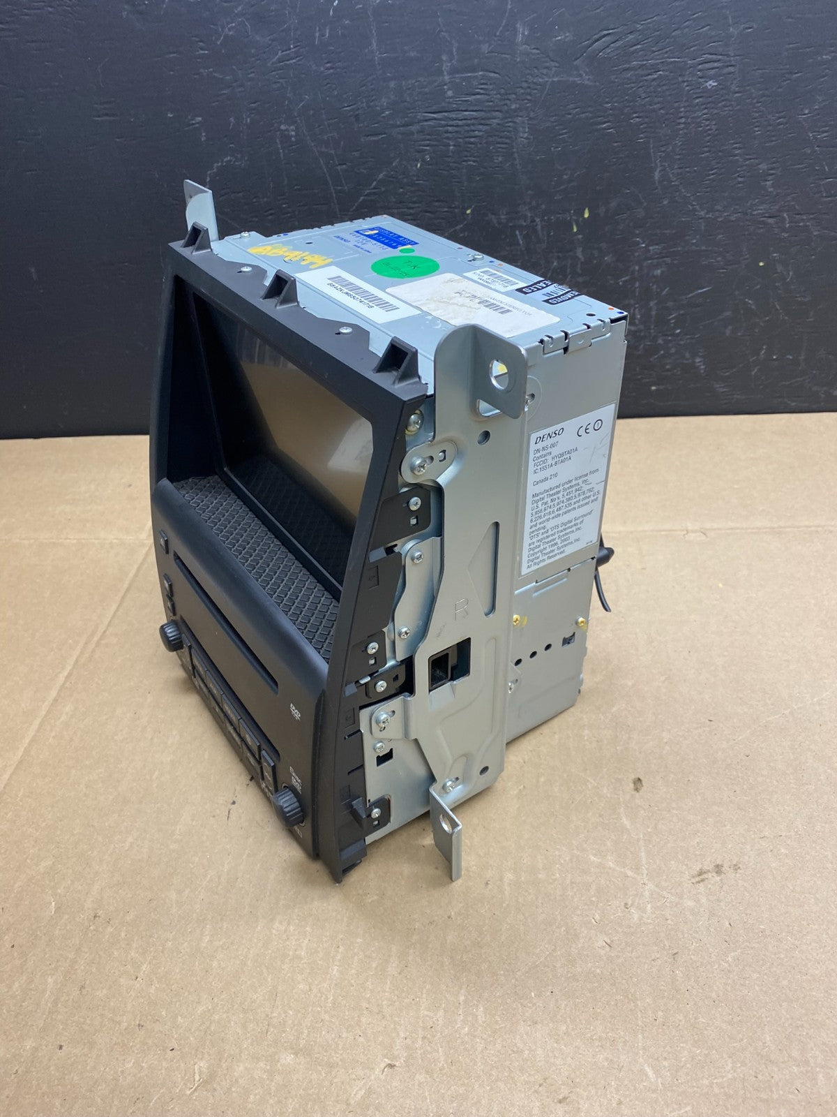 2005 to 2009 Cadillac Sts Radio 6 Disc Screen Display CD Player OEM AB9194 DG2