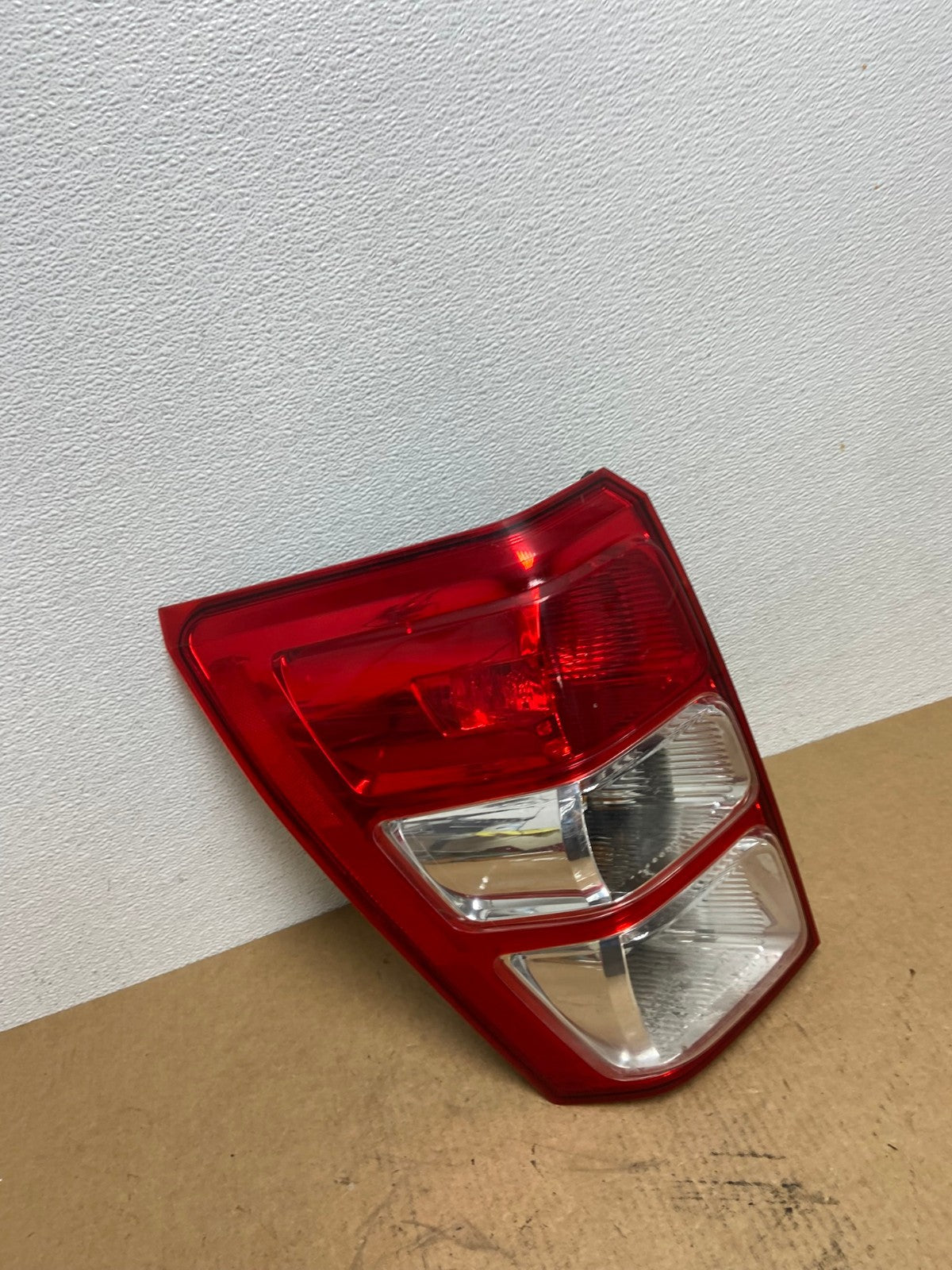 2006 to 2011 Suzuki Grand Vitara Left Driver LH Tail Light Oem AC2872 LK2