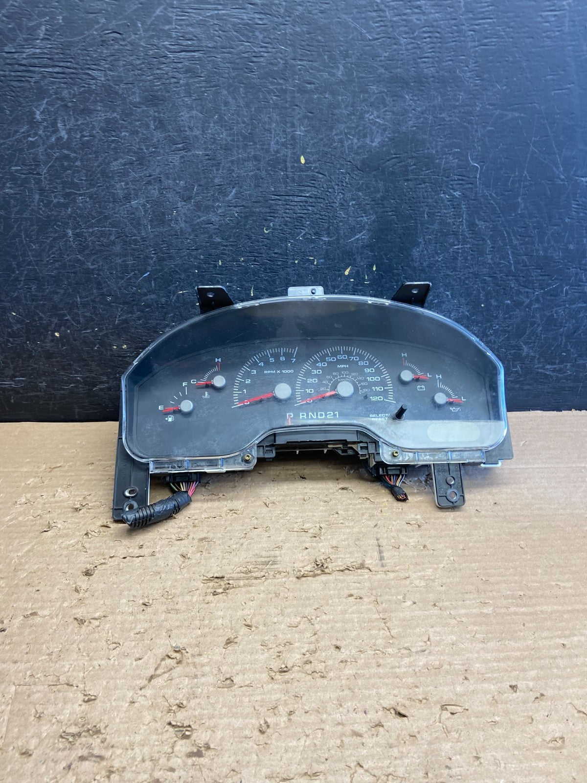 2000 2002 Ford Expedition Speedometer Instrument Gauge Cluster AG8765 DG0