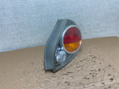 2002 2003 Nissan Maxima Right Passenger RH Side Tail Light AB1671 DW2