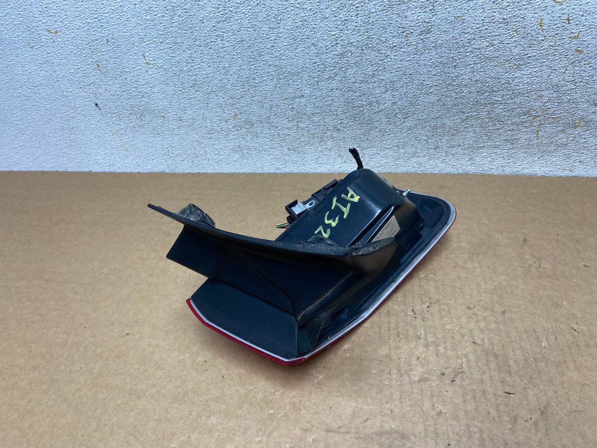 2010-2018 Lincoln Mkt Right Passenger Rh Side Tail Light AI3289 LK4