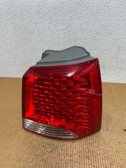 2011 to 2013 Kia Sorento Right Passenger RH Side Tail Light AE0395 LK0