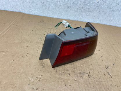 1997 1998 1999 Toyota Camry Tail Light Right Passenger Rh Side AD3091 LK2