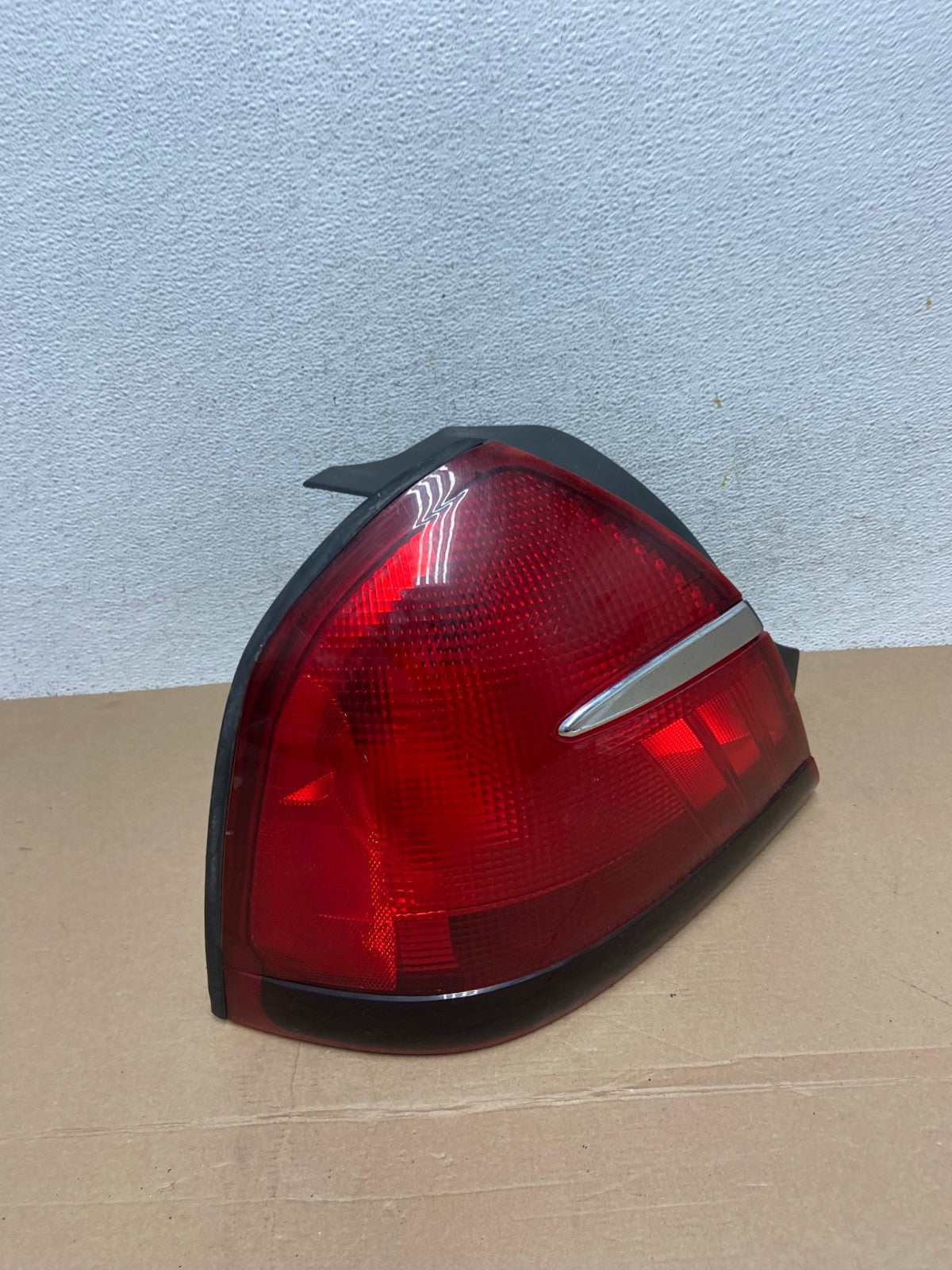 1998 - 2002 Mercury Grand Marquis Left Driver Lh Side Tail Light AF4336 LK2