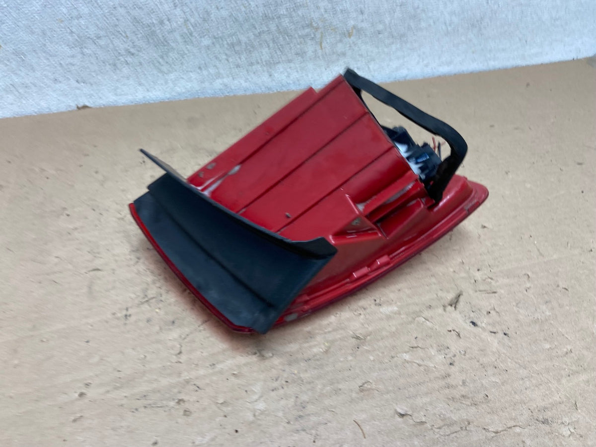 2011 to 2014 Volkswagen Jetta Right Passenger Rh Side Tail Light AI1052 LK4
