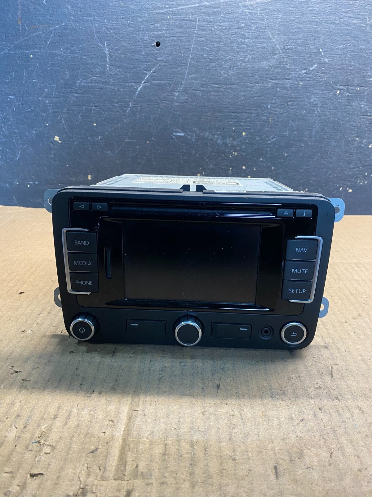 2012-2018 Volkswagen Golf GTI  Radio CD Player AM/FM Screen Display AA7810 DG0