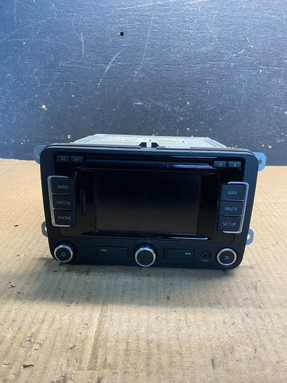 2012-2018 Volkswagen Golf GTI  Radio CD Player AM/FM Screen Display AA7810 DG0