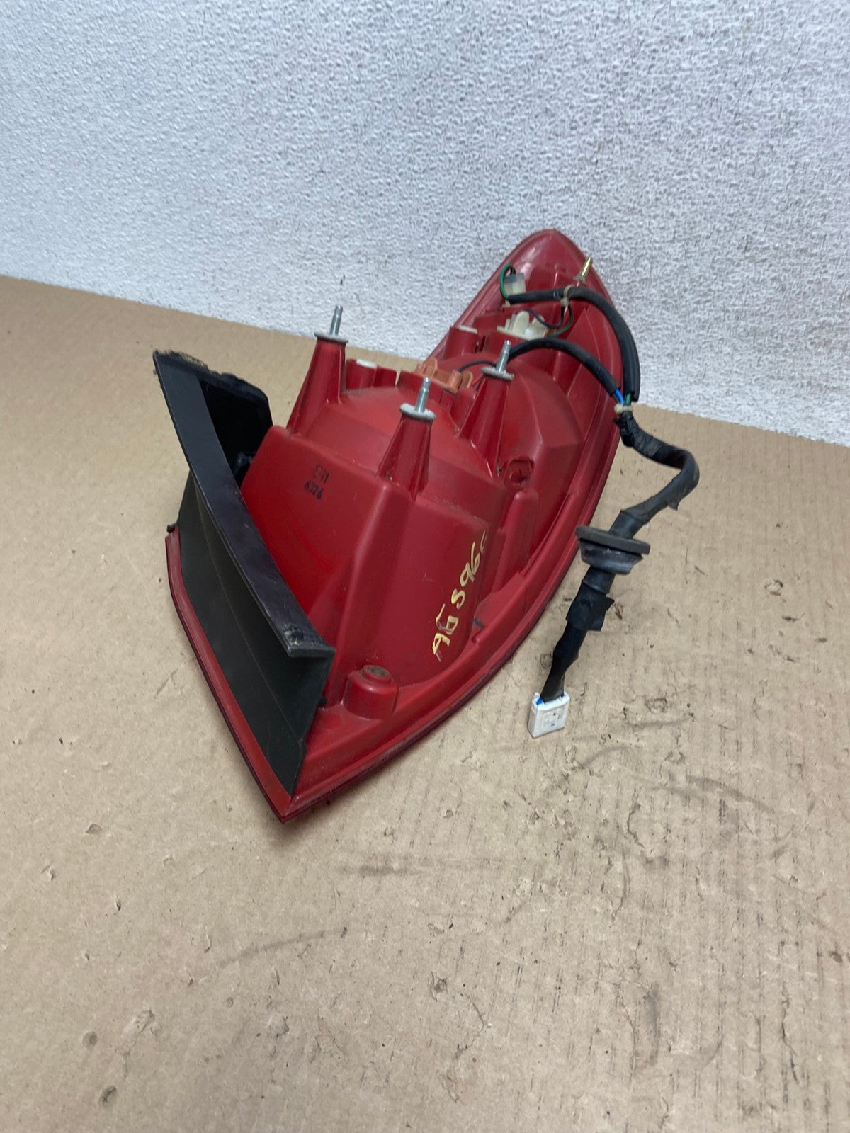 2007 - 2009 Hyundai Santa Fe Left Driver LH Side Tail Light AG5966 LK5