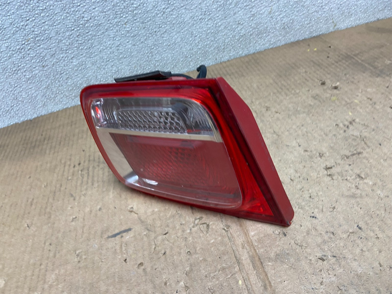 2013-2016 Chevrolet Malibu Left Driver Lh Side Inner Tail Light Oem AA66381