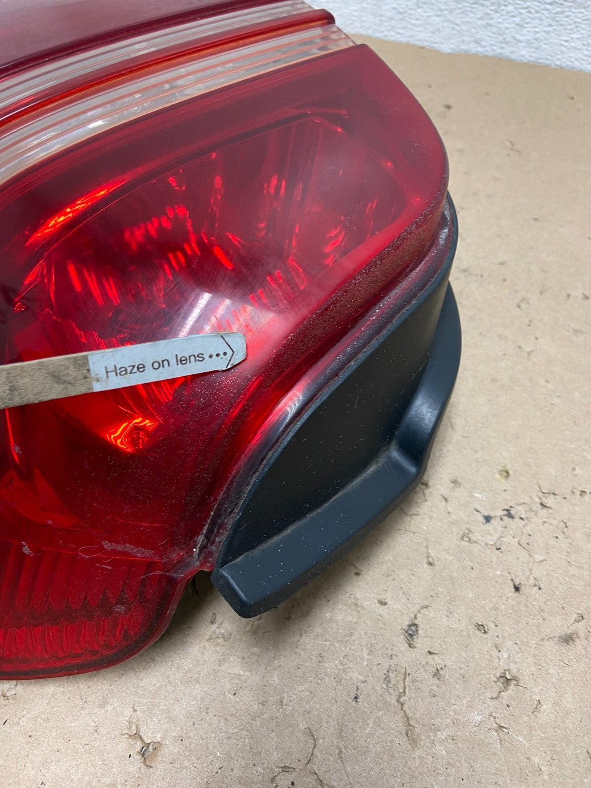 2001 2002 2003 Toyota Highlander Right Passenger RH Tail Light AG43343