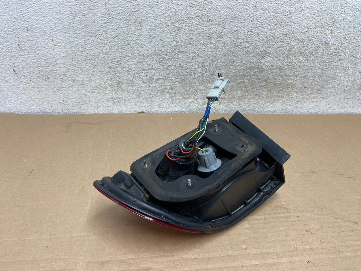 1992 to 1995 Honda Civic Left Driver LH Side Tail Light AH9349 LK4