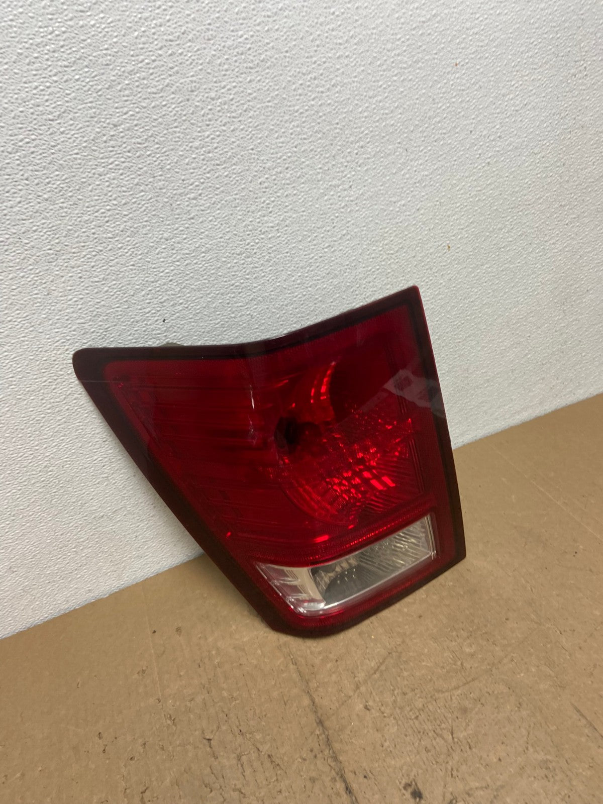 2007 2008 2009 2010 Jeep Grand Cherokee Left Driver Lh Tail Light AC7287 LK2