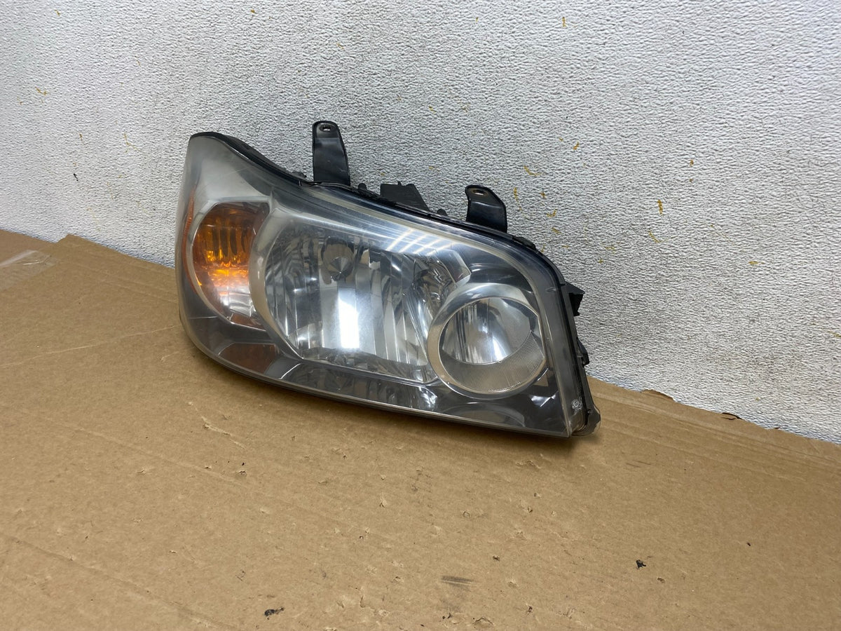 2004 2005 2006 Toyota Highlander Headlight Right Passenger RH Side AH8283 DW2