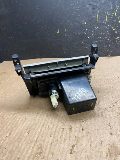 2009-2013 Toyota Corolla Dashboard Center Dash Storage Ash Tray Y7770 DG4
